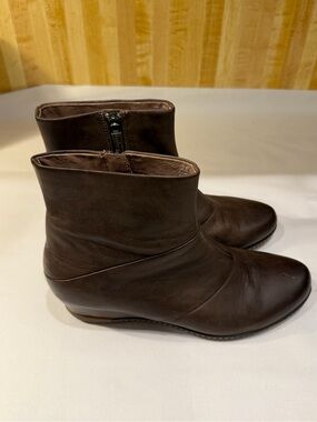 Dansko Lettie Brown Leather Women’s Shoes Wedges